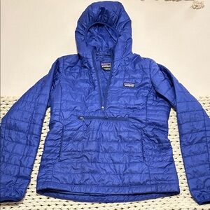 Patagonia Women's Blue Puffer Jacket